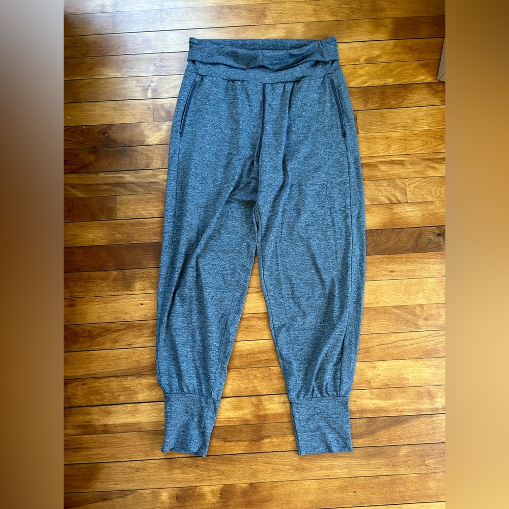 Aerie joggers